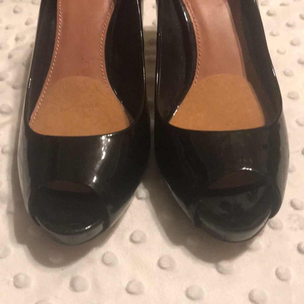 Vince Camuto black peep toe heels - Picture 5 of 8